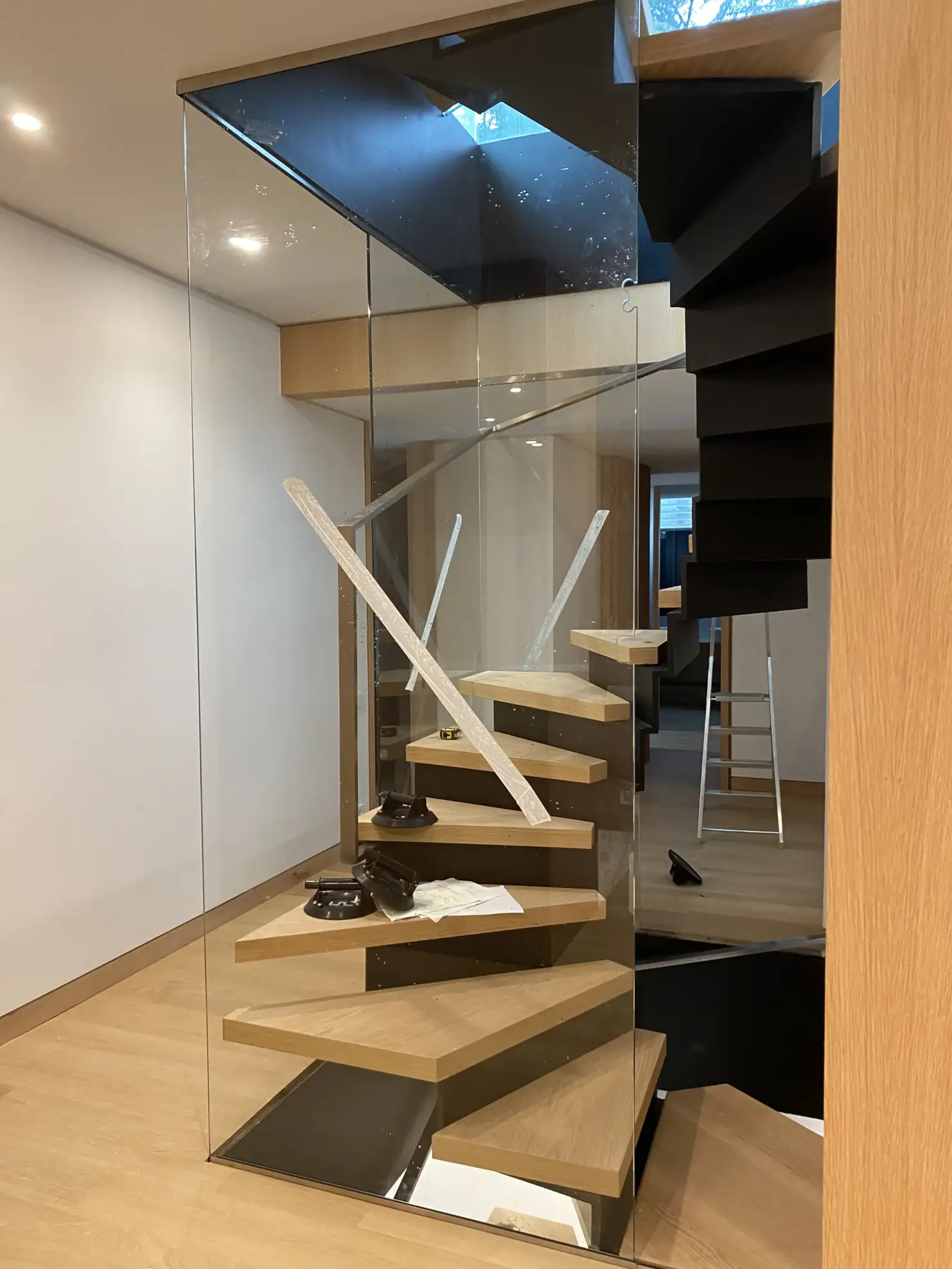 CERRAMIENTO DE ESCALERA