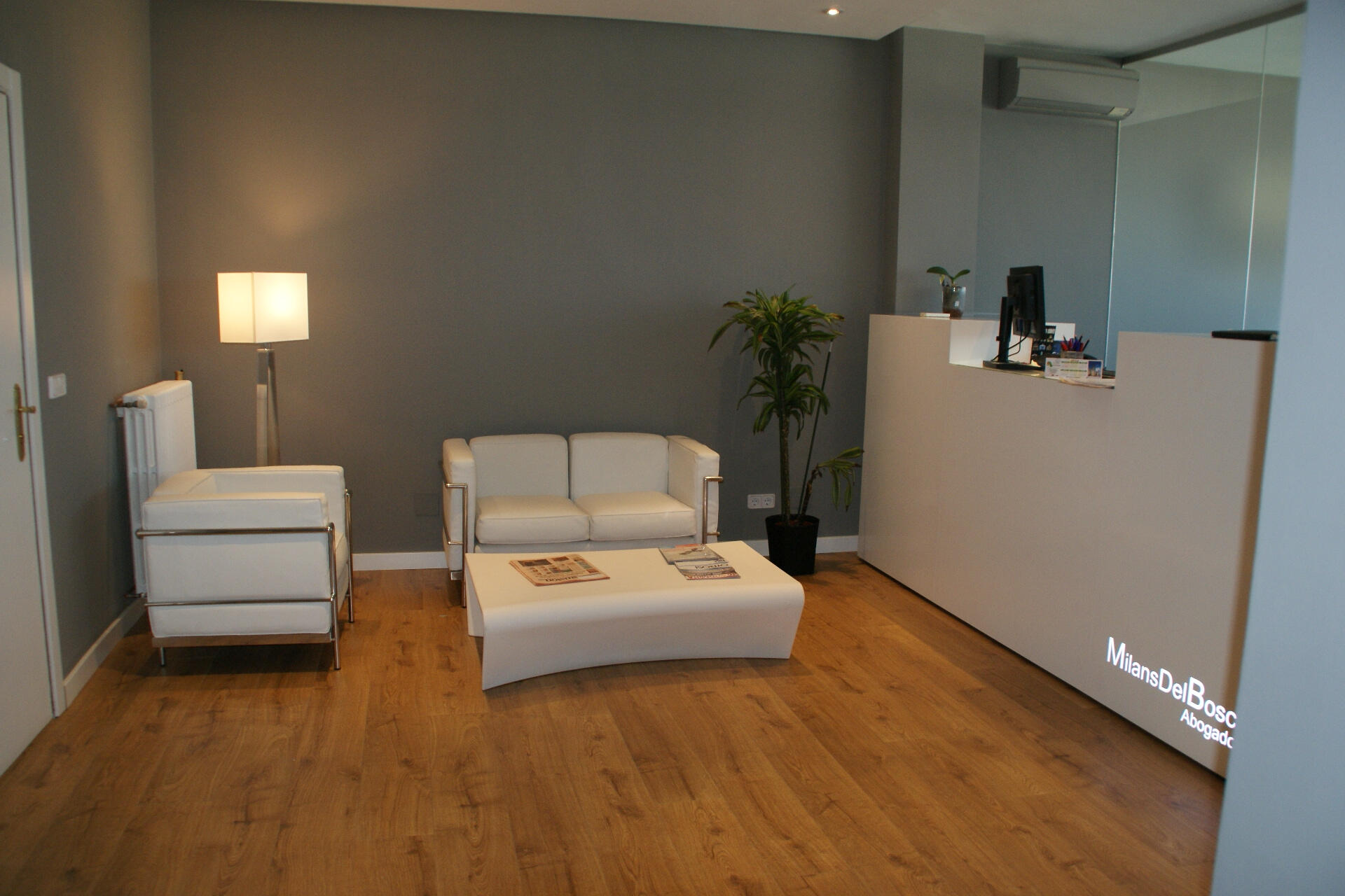 Despacho Milans del bosch 9